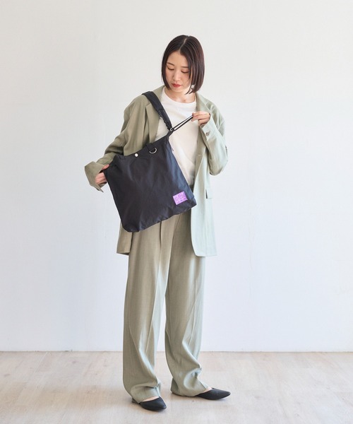 PR01.(ピーアールワン)の「「N/ordinary」CRUMPLE 3WAY SHOULDER BAG (SMALL)(ショルダーバッグ・メンズ・カーキ/パープル/ブラック/ベージュ/イエロー・FREE)」の18枚目の写真