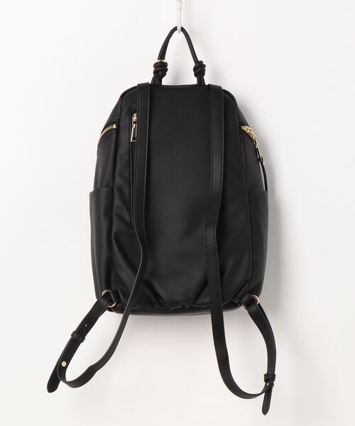 cache cache（カシュ カシュ）の「カシュカシュ cachecache / タックディテールソフト合皮リュック（バックパック/リュック・レディース・ブラック/ベージュ系その他/キャメル・FREE）」の7枚目の写真