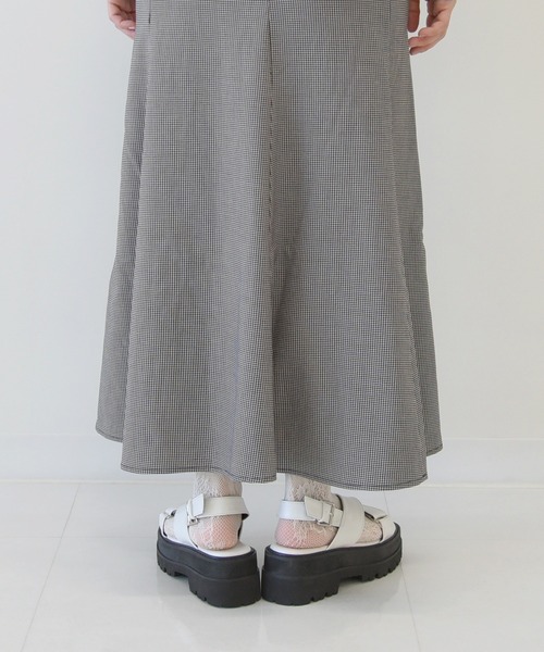 NOFALL（ノーフォール）の「厚底トラックソールクロスベルトサンダル（サンダル・レディース・ブラック/ホワイト/シルバー・L/3L/M/S/LL）」の22枚目の写真