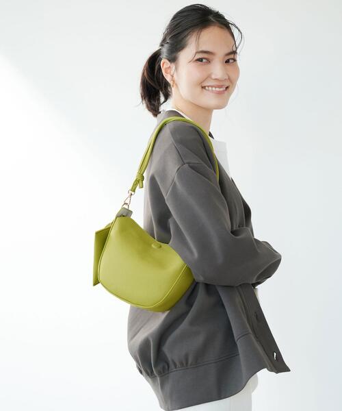 green label relaxing（グリーンレーベルリラクシング）の「チェーンハンドル 3WAY バッグ（ショルダーバッグ・レディース・ブラック/ベージュ/ライム・FREE）」の10枚目の写真