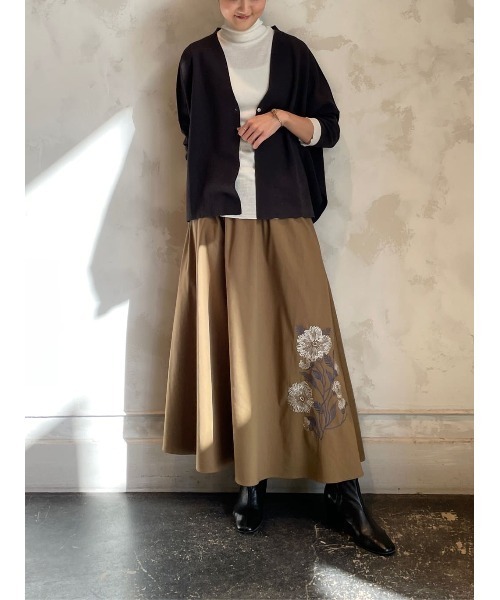 BEARDSLEY（ビアズリー）の「裾花刺繍スカート（スカート・レディース・キャメル/ブラック・FREE）」の5枚目の写真