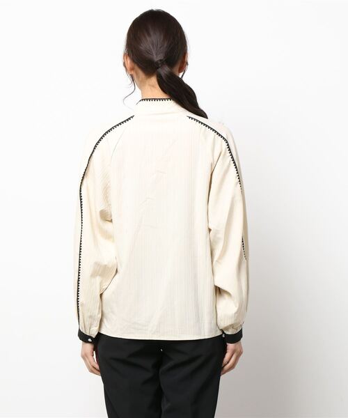 toucher du brise(トゥシェドブリーズ)の「【柔らかな印象に】リボンブラウス(シャツ/ブラウス・レディース・ベージュ/オフホワイト/ブルー・M)」の17枚目の写真