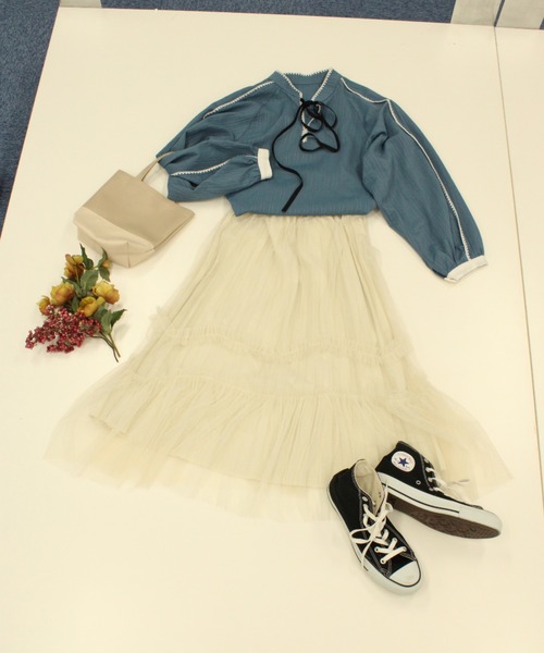 toucher du brise(トゥシェドブリーズ)の「【柔らかな印象に】リボンブラウス(シャツ/ブラウス・レディース・ベージュ/オフホワイト/ブルー・M)」の18枚目の写真