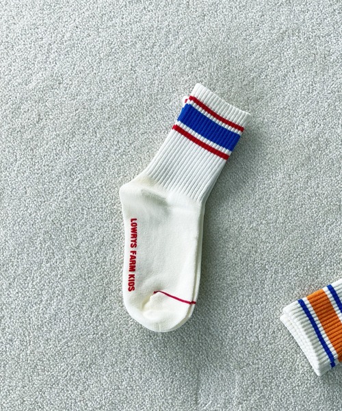 LOWRYS FARM(ローリーズファーム)の「ラインソックス 272883(ソックス/靴下・キッズ・ブラック/レッド/オレンジ/アイボリー・MEDIUM/LARGE)」の1枚目の写真