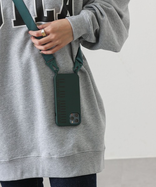 COLONY 2139（コロニートゥーワンスリーナイン）の「カラーショルダースマホケース/iPhone12/12 pro/13（スマホケース/カバー・レディース・ブラック/カーキ/ブルー・12/13）」の19枚目の写真