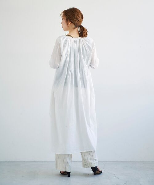 le.coeur blanc（ルクールブラン）の「リバーレースシャツワンピース（シャツワンピース・レディース・オフホワイト/ラベンダー・38）」の10枚目の写真