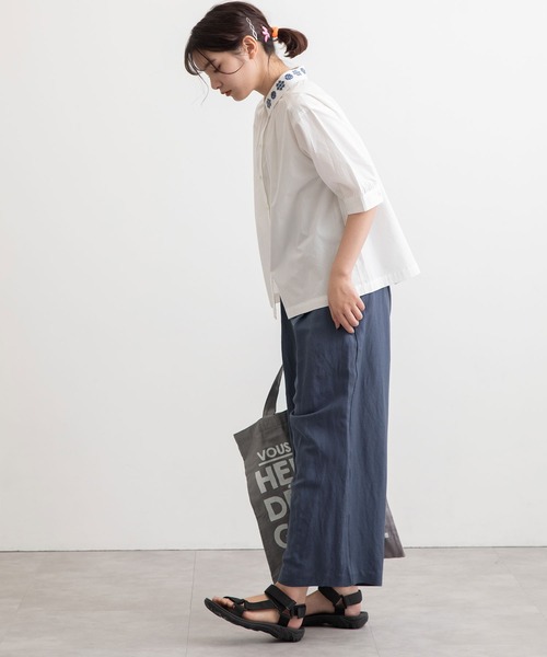 POU DOU DOU(プードゥドゥ)の「ローン刺繍衿パフスリーブブラウス(シャツ/ブラウス・レディース・ブラック/ネイビー/オフホワイト・3)」の11枚目の写真