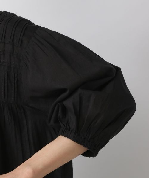 LOWRYS FARM(ローリーズファーム)の「ピンタックボイルワンピース 275443(シャツワンピース・レディース・ブラック/オフホワイト/イエロー/グリーン・FREE)」の12枚目の写真