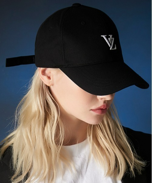 VARZAR（バザール）の「VARZAR(バザール)/3D Monogram logo over fit ball cap/3D モノグラム ロゴ オーバーフィット ベースボール キャップ（キャップ・レディース・ホワイト/ブラック/ベージュ・FREE）」の22枚目の写真