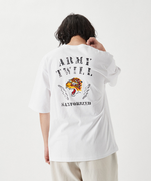 ARMY TWILL（アーミーツイル）の「【ARMY TWILL / アーミーツイル】別注 タイガー刺繍 Tシャツ（Tシャツ/カットソー・メンズ・ホワイト/ブラック/カーキ・LARGE/MEDIUM）」の17枚目の写真