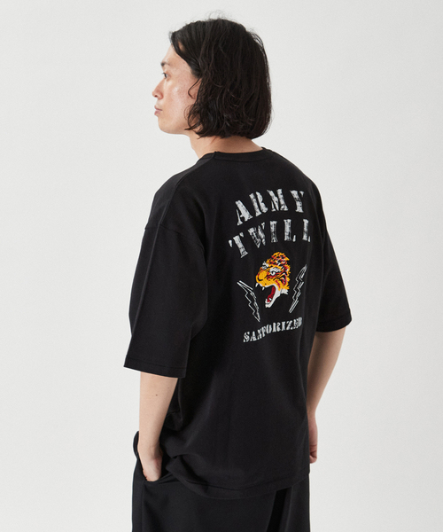 ARMY TWILL（アーミーツイル）の「【ARMY TWILL / アーミーツイル】別注 タイガー刺繍 Tシャツ（Tシャツ/カットソー・メンズ・ホワイト/ブラック/カーキ・LARGE/MEDIUM）」の21枚目の写真