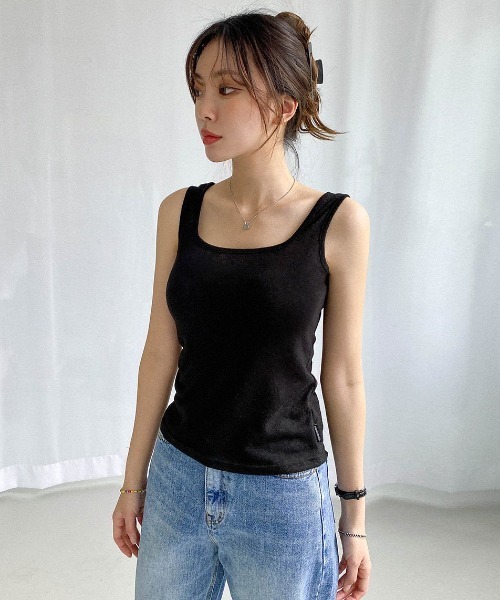 muahmuah（ムーアムーア）の「A'GEM/9 × .kom『muah muah/ムーアムーア』SQUARE KNIT SLEEVELESS/スクエア ニット スリーブレス（タンクトップ・レディース・ホワイト/ブルー/ネイビー/ベージュ/ブラック・FREE）」の18枚目の写真