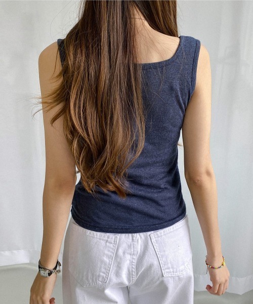 muahmuah（ムーアムーア）の「A'GEM/9 × .kom『muah muah/ムーアムーア』SQUARE KNIT SLEEVELESS/スクエア ニット スリーブレス（タンクトップ・レディース・ホワイト/ブルー/ネイビー/ベージュ/ブラック・FREE）」の22枚目の写真