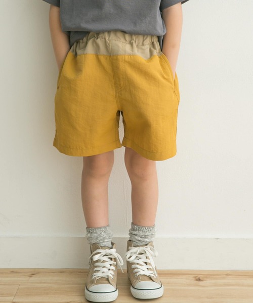 URBAN RESEARCH DOORS（アーバンリサーチドアーズ）の「撥水バイカラーショーツ(KIDS)（その他パンツ・キッズ・イエロー/ブルー・120/105/135）」の2枚目の写真
