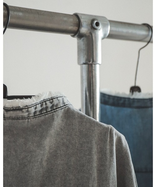 FIL DE FER（フィルデフェール）の「フリンジデニム　スタンドネックワンピース（シャツワンピース・レディース・ブラック/サックスブルー・FREE）」の6枚目の写真