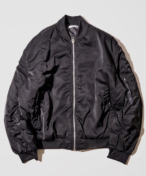 ADPOSION（アドポーション）の「ビッグシルエット中綿MA-1 フライトジャケット（MA-1・メンズ・ブラック/ホワイト/ブラック×ホワイト/ブラック×カーキ/カーキ・MEDIUM/LARGE）」の8枚目の写真