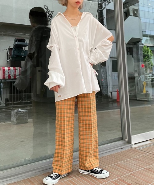 HELLO.SANFRANCISCO(ハローサンフランシスコ)の「【HELLO.SANFRANCISCO/ハローサンフランシスコ】カットアウト脇ドロストカラーシャツ(Tシャツ/カットソー・レディース・ホワイト/オレンジ/グリーン・FREE)」の12枚目の写真