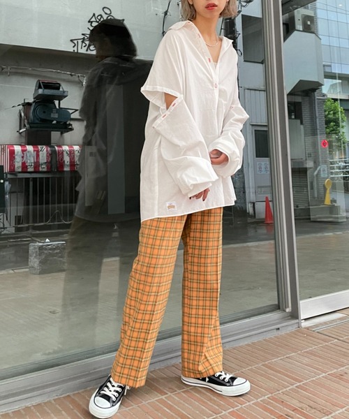 HELLO.SANFRANCISCO(ハローサンフランシスコ)の「【HELLO.SANFRANCISCO/ハローサンフランシスコ】カットアウト脇ドロストカラーシャツ(Tシャツ/カットソー・レディース・ホワイト/オレンジ/グリーン・FREE)」の15枚目の写真