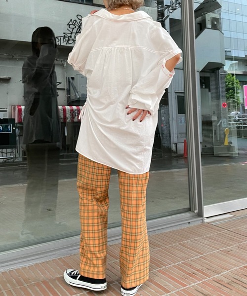 HELLO.SANFRANCISCO(ハローサンフランシスコ)の「【HELLO.SANFRANCISCO/ハローサンフランシスコ】カットアウト脇ドロストカラーシャツ(Tシャツ/カットソー・レディース・ホワイト/オレンジ/グリーン・FREE)」の17枚目の写真