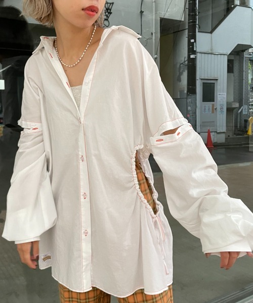 HELLO.SANFRANCISCO(ハローサンフランシスコ)の「【HELLO.SANFRANCISCO/ハローサンフランシスコ】カットアウト脇ドロストカラーシャツ(Tシャツ/カットソー・レディース・ホワイト/オレンジ/グリーン・FREE)」の9枚目の写真