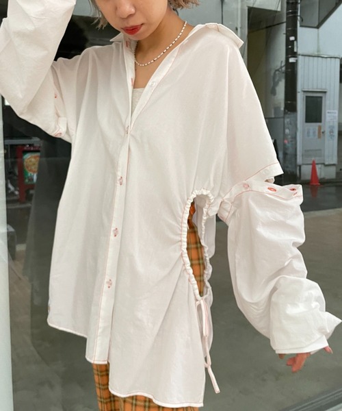 HELLO.SANFRANCISCO(ハローサンフランシスコ)の「【HELLO.SANFRANCISCO/ハローサンフランシスコ】カットアウト脇ドロストカラーシャツ(Tシャツ/カットソー・レディース・ホワイト/オレンジ/グリーン・FREE)」の6枚目の写真