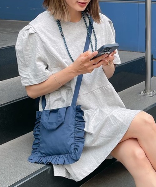 Vicente（ヴィセンテ）の「Vicente petal bag（ショルダーバッグ・レディース・ホワイト/グリーン/ネイビー/パープル/イエロー・FREE）」の3枚目の写真