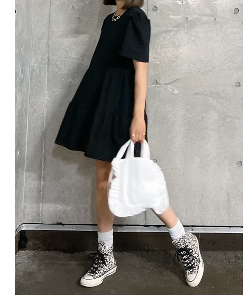 Vicente（ヴィセンテ）の「Vicente petal bag（ショルダーバッグ・レディース・ホワイト/グリーン/ネイビー/パープル/イエロー・FREE）」の13枚目の写真