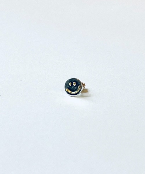 amp japan(アンプジャパン)の「コンビネーション スマイル ピアス(ピアス(片耳用)・メンズ・シルバー・FREE)」の2枚目の写真