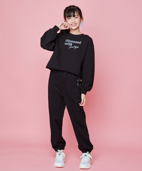 JENNI love（ジェニィラブ）の「ロゴ刺繍ショート丈トレーナー（スウェット・キッズ・ブラック/ラベンダー/グレー・130cm/160cm/140cm/150cm）」の19枚目の写真