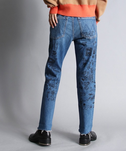 MOTHER DENIM（マザーデニム）の「【MOTHER/マザー】ペイントカットオフデニム（デニムパンツ・レディース・ブルー系その他・24inch/26inch/25inch）」の4枚目の写真
