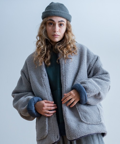 Universal Style Wear(ユニバーサルスタイルウェア)の「Universal Style Wear リバーシブル ライナー コート(ノーカラーコート・メンズ・ブラック×ブラック/チャコールグレー/カーキ/オレンジ・MEDIUM/LARGE/X-LARGE)」の3枚目の写真