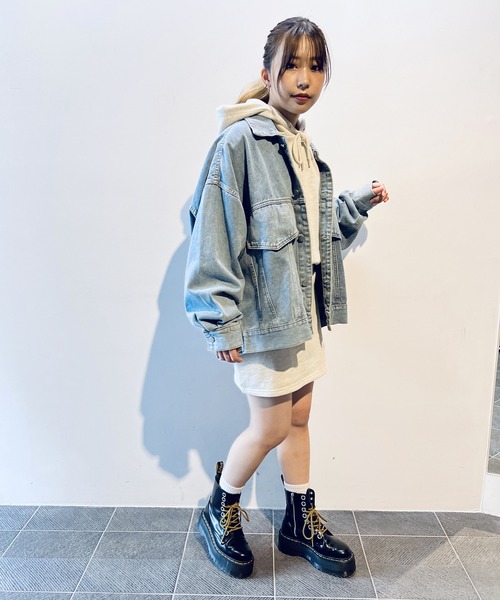 one way（ワンウェイ）の「ビッグシルエットデニムジャケット（デニムジャケット・レディース・ライトブルー/ブラック・FREE）」の19枚目の写真