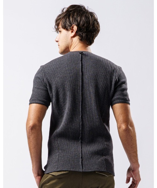 wjk（ダヴルジェイケイ）の「waffle henley（Tシャツ/カットソー・メンズ・ブラック/グレイッシュベージュ/ホワイト/ダークグレー・LARGE/SMALL/MEDIUM/X-LARGE）」の7枚目の写真