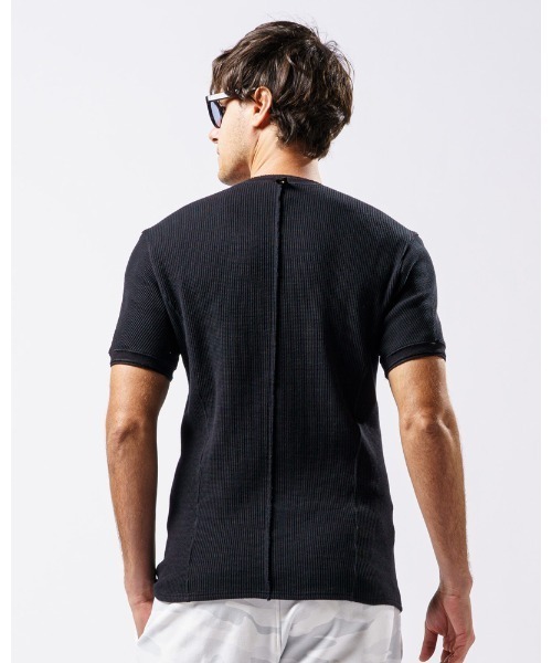 wjk（ダヴルジェイケイ）の「waffle henley（Tシャツ/カットソー・メンズ・ブラック/グレイッシュベージュ/ホワイト/ダークグレー・LARGE/SMALL/MEDIUM/X-LARGE）」の16枚目の写真
