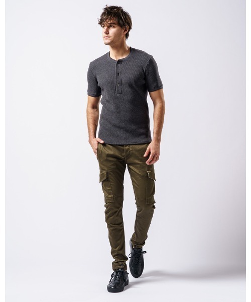 wjk（ダヴルジェイケイ）の「waffle henley（Tシャツ/カットソー・メンズ・ブラック/グレイッシュベージュ/ホワイト/ダークグレー・LARGE/SMALL/MEDIUM/X-LARGE）」の17枚目の写真