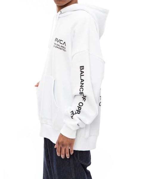 RVCA(ルーカ)の「RVCA メンズ MANIC HOODIE パーカー【2022年秋冬モデル】/ルーカプルオーバーバックプリントパーカー(パーカー・メンズ・ブラック/ホワイト/ベージュ・X-LARGE/SMALL/LARGE/MEDIUM)」の5枚目の写真