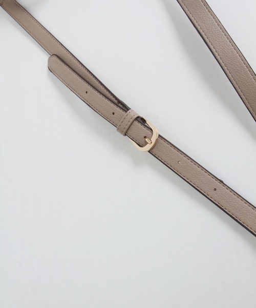 tocco closet（トッコ　クローゼット）の「ショルダー付き２ＷＡＹリボンモチーフデザインフェイクレザーバッグ（ショルダーバッグ・レディース・ブラック/ベージュ/アイボリー・FREE）」の6枚目の写真