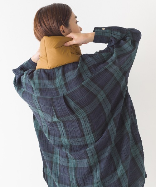 OMNES（オムネス）の「ダウンショートマフラー（マフラー・レディース・カーキ/ブラック/ネイビー/ベージュ/キャメル/アイボリー・FREE）」の19枚目の写真