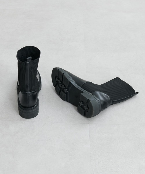 natural couture（ナチュラルクチュール）の「ソックスとブーツがドッキング/ニットコンビ厚底ブーツ（ブーツ・レディース・グレイッシュベージュ/ブラック・MEDIUM/LARGE）」の5枚目の写真