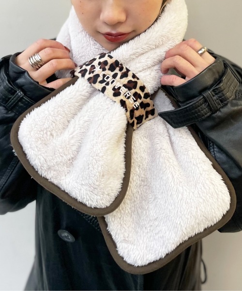 CONVERSE(コンバース)の「CONVERSE / Piping Boa Tippet(マフラー・レディース・ブラウン/ブラック/アイボリー・FREE)」の1枚目の写真