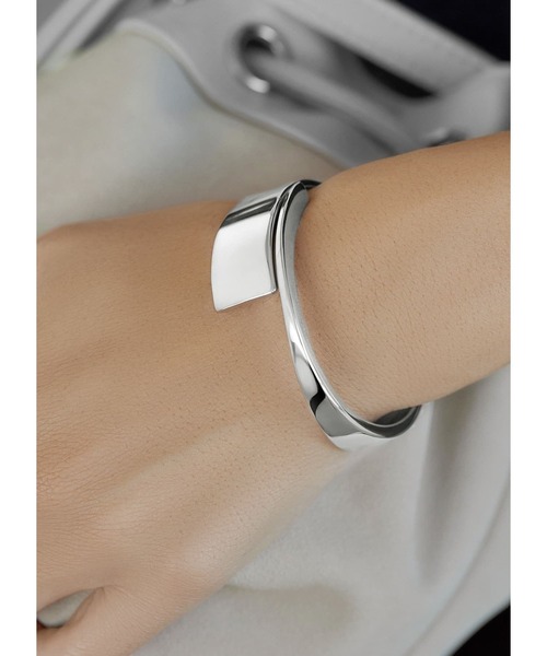 STYLE DELI（スタイルデリ）の「コントラストバングル（バングル/リストバンド・レディース・ゴールド/シルバー・FREE）」の6枚目の写真