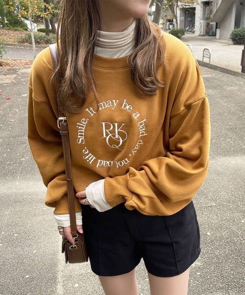 apres jour（アプレジュール）の「アソートデザインスウェット【ZOZOTOWN限定アイテム】（スウェット・レディース・アイボリー/オートミール/マスタード/ネイビー・フリー/X-LARGE）」の4枚目の写真