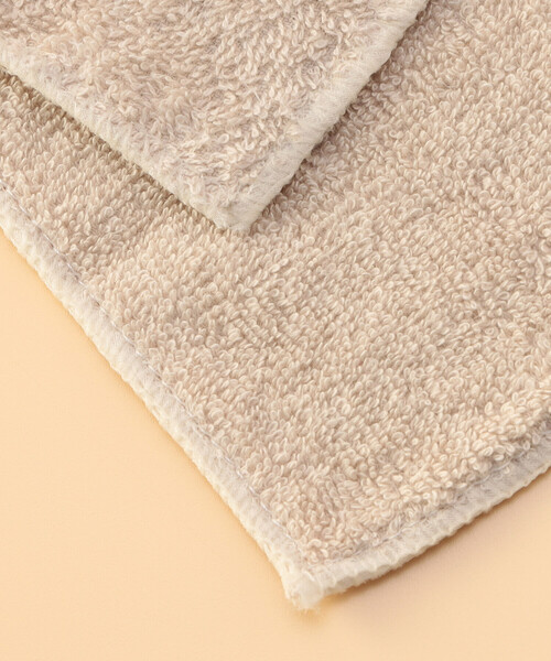 COMME CA ISM（コムサイズム）の「スタイ・タオルハンカチ入りギフトセット（ベビーギフト・キッズ・ネイビー/ベージュ/ピンク/ホワイト・FREE）」の7枚目の写真