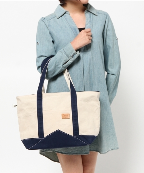 COSSHI(コッシ)の「COSSHI PARAFFIN CANVAS TOTE(トートバッグ・メンズ・ブラック/ネイビー/レッド・FREE)」の12枚目の写真