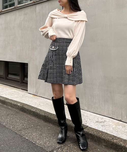 INGNI（イング）の「2WAYリボン／オフショルニット（ニット/セーター・レディース・ブルー/アイボリー/ブラック・M）」の17枚目の写真