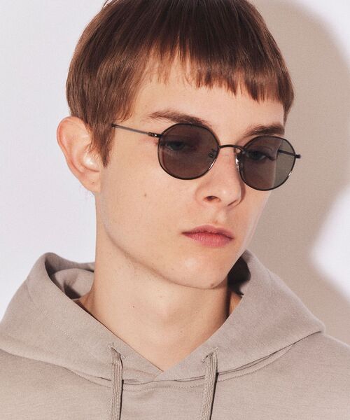 tk.TAKEO KIKUCHI(ティーケータケオキクチ)の「◆【WEB限定】アソートサングラス/メガネ(サングラス・メンズ・ダークブラウン/ブラック系5/ホワイト/ライトグレー/ブラック/シルバー系3/ブラック系1/ブラック系4/ブラック系3/ブラック系/シルバー系2/ブラック系2・00)」の6枚目の写真