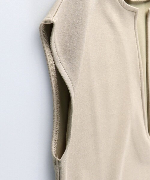 BRANSHES（ブランシェス）の「ＶネックロングＪＳＫ（ジャンパースカート・キッズ・ブラック/ベージュ・110/120/140/130/150）」の16枚目の写真