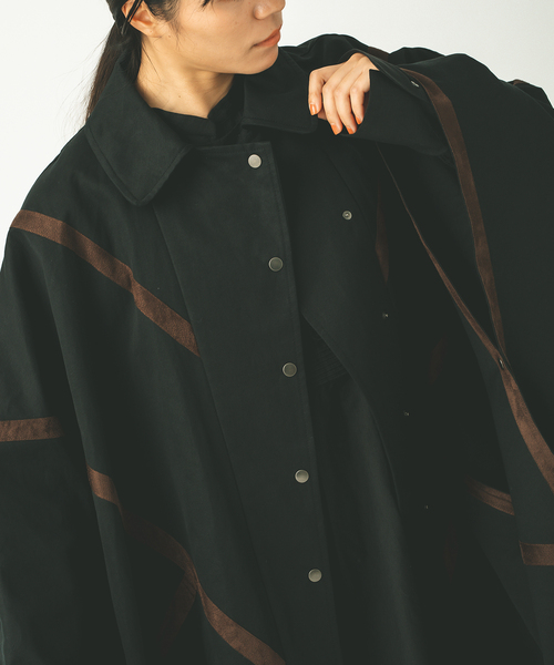 JOURNAL STANDARD(ジャーナルスタンダード)の「【KIARIS vintage&closet × JS】テープディテールポンチョコート(ポンチョ・レディース・ベージュ/ブラック・FREE)」の6枚目の写真