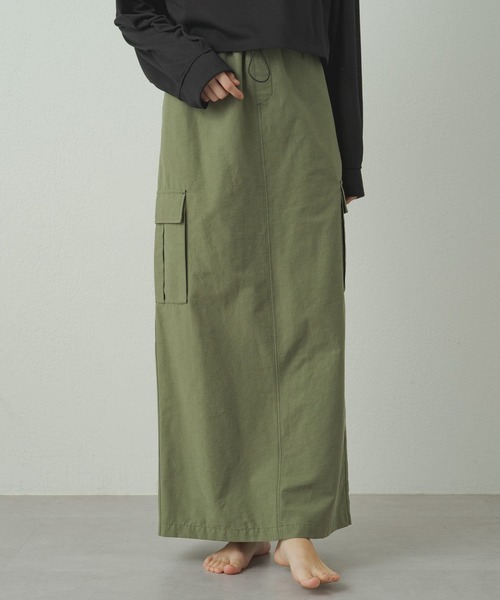 earthy(アーシー)の「【earthy_】タイトロングスカート(スカート・レディース・ホワイト/ブラック/カーキ・SMALL/MEDIUM)」の21枚目の写真