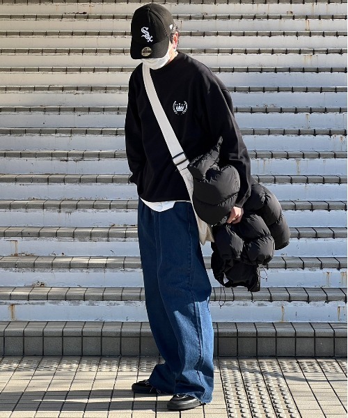 kutir(クティール)の「カットオフタックワイドバルーンデニムパンツ(デニムパンツ・メンズ・インディゴブルー/ブラック・LARGE/MEDIUM/SMALL)」の8枚目の写真